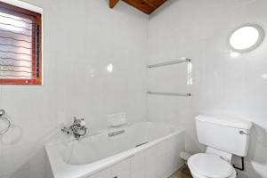 San Lameer Villa 2704 - 4 Bedroom Standard - 8 pax - San Lameer Rental Agency