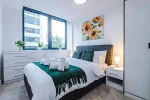 NEW! Stylish 2-bed apartment in Manchester by 53 Degrees Property - Amazing location, Ideal for Small Groups - Sleeps 4! - 艾纯查姆