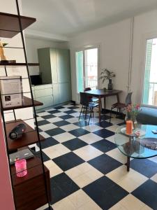 Charmant appartement 2 chambres à 10mn de la plage.