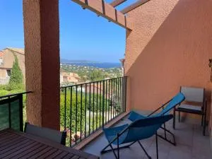 Appartement piscine et vue mer. - La Môle