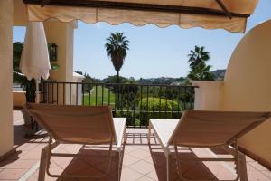 Joya de Las Jacarandas