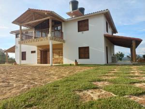 CASAS CAMPESTRES VILLA COVA Da IRIA BARICHARA