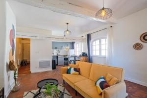 Appartements Numero 6 - Place Nationale - Wifi et Fibre : photos des chambres