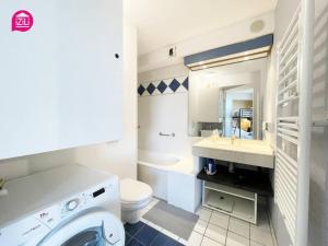 Appartements Le Matelot by iZiLi-Calme-Futuroscope-Parking : photos des chambres