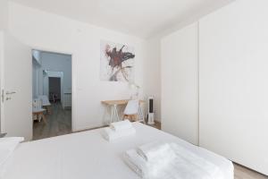 GuestHost - Cagnola Cozy Apartament with Balcony