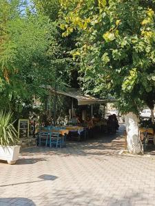 Studio O2 close to the White tower