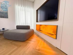 Tarabochia 8 Tirabora Short Rent