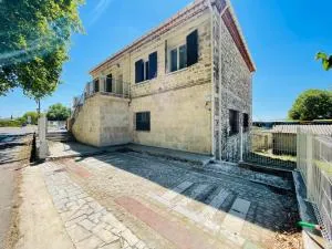 Gîte Samali. Barjac 30 .15 km de Vallon pont d'arc - Saint-Privat-de-Champclos