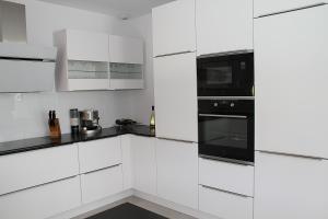 Modern 4 bedroom villa, air-conditioning, swimming pool, private gardens