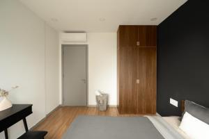GOLDVIEW 2brs Apt-5min to downtown
