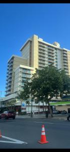 Aloha Gem Studio - 2 bed with high speed WIFI - Luana Waikiki Hotel & Suite 917, 2045 Kalakaua Avenue HI 96815