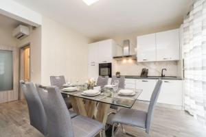 Villa Nicolle only 50meters from the beach - by TA Leut Agency