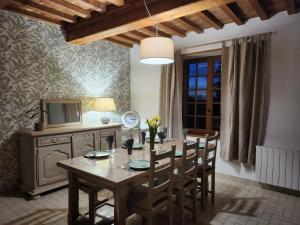 Maisons de vacances Gite REVILLE 6/7 personnes, a 900 m de la mer : photos des chambres