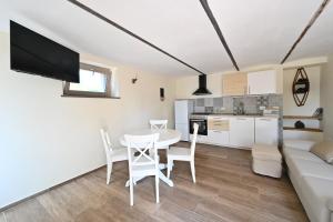 CASCINA BINELLO appartamento B