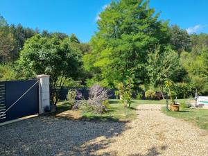 Maison de vacances contemporaine, plein Périgord pourpre