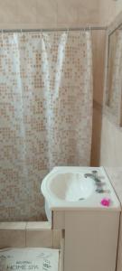 CASA en COSTANERA solo se reserva con seña