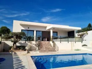 Villa con tres palmeras - La Marina