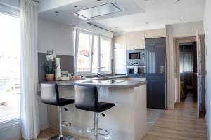 BURGO NUEVO Ático de lujo en pleno centro con terraza y vistas - leonapartamentos