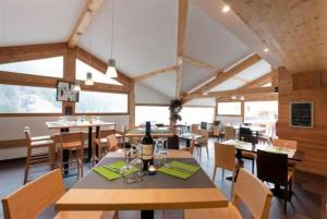 Appartements Les 3 vallees - Piscine/Spa/Hammam - 4p : photos des chambres