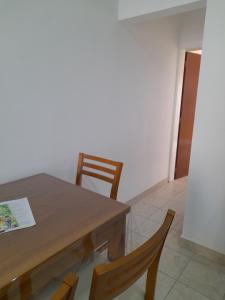 AYNA Alojamiento, situado en el centro de Villa Elisa, Entre Rios