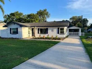 7th Avenue Bungalow - Mount Dora