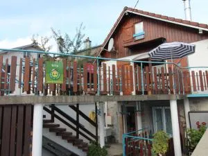 Appartement cosy au cœur de Vagney, proche commerces et sentiers, terrasse et cheminée, à 15km Gérardmer - FR-1-589-304 - 圣阿姆
