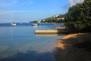 Apartments by the sea Stara Novalja, Pag - 21662 