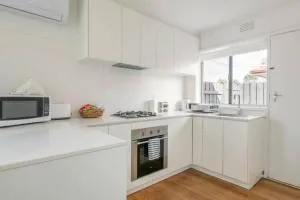 Quiet & Private with city access and free wifi - Thomastown