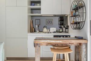 Carlton meets Fitzroy at this Leafy Urban Hideaway