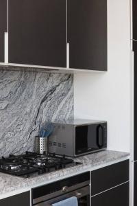 Iconic High-view Oasis between Docklands and CBD