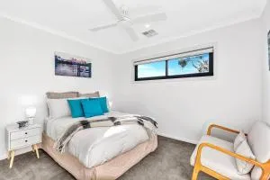 'Christies Chic' A Family Getaway by the Beach - Morphett Vale