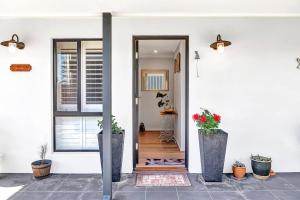 Waurra A Cosy Moana Beach Getaway