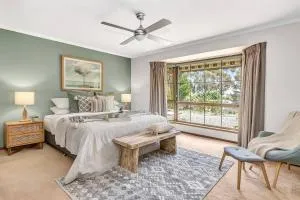 'Golden Homestead' A Panoramic Vineyard Escape - Blewitts Springs