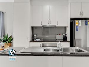 3BR Contemporary Home with Sea Views