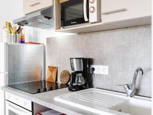 Appartement T3 moderne avec WIFI, parking sécurisé et à 300m de la plage - FR-1-409-160
