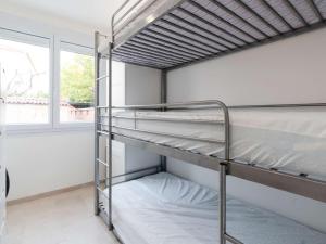 Appartement T3 climatisé, rénové avec goût, à 150m de la plage, avec terrasse et équipements complets - FR-1-409-204