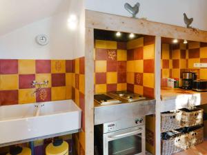 Maisonnette de charme au cœur dun domaine viticole, près de la plage - Narbonne-Plage - FR-1-409-178