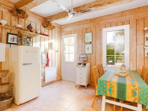 Maisonnette de charme au cœur dun domaine viticole, près de la plage - Narbonne-Plage - FR-1-409-178