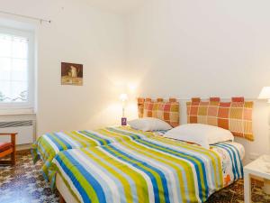 Appartement Spacieux dans Domaine Viticole à 2 km de Narbonne-Plage, 3 Chambres, Accès WiFi Inclus - FR-1-409-180