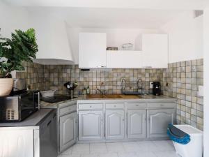 Villas Villa familiale spacieuse a Narbonne-Plage pour 6 pers, parking prive, animaux admis - FR-1-409-194 : photos des chambres