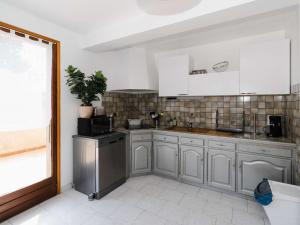 Villas Villa familiale spacieuse a Narbonne-Plage pour 6 pers, parking prive, animaux admis - FR-1-409-194 : photos des chambres