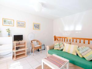 Duplex cosy avec piscine et WiFi, proche plage et commerces, pour 4 pers., parking inclus - FR-1-409-213