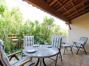 Pavillon T2 Mezzanine climatisé, piscine, Wifi, proche lagune et plage, parking, non-fumeur - FR-1-409-237