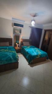 شقة مكرم عبيد للعائلات فقط 21 families only