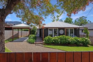 Queenberry Cottage - Jacuzzi, Village Location & 10 Mins To Beach - 4hvězdičkové hotely ve městě Berry