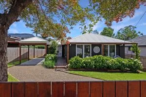 Queenberry Cottage - Jacuzzi, Village Location & 10 Mins To Beach - Jaspers Brush