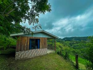 Finca Paraíso Monteverde Oceanview Farm Cabin