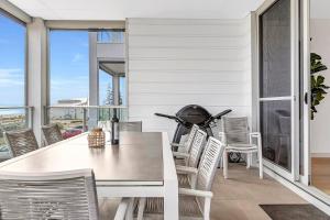 Sunset Delight Hamptons-style Beachfront Living