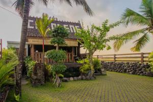 Pondok Cap Oleng Guesthouse Canggu by Ecommerceloka