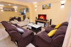 StayBridge Pent House - Makindi